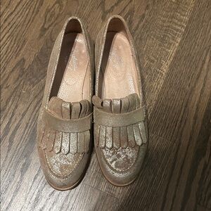 Seychelles Bevy Kiltie Distressed Metallic Gold Leather Loafer